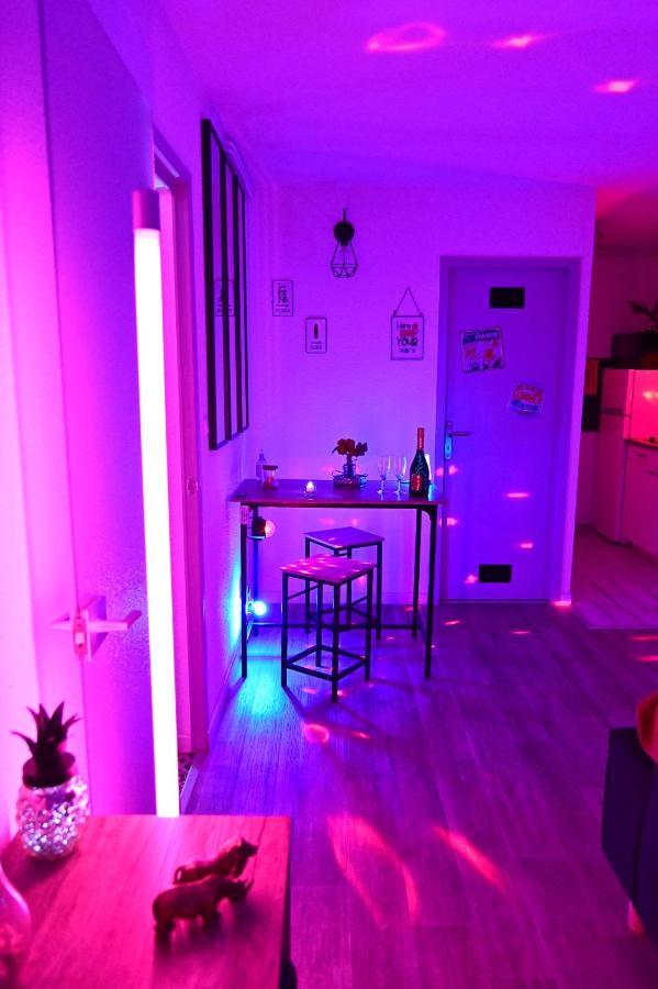 Luxe Sauna Privatif Et Grand Bain Jacuzzi A Deux A Biscarosse Plage Pour Nuit Romantique Avec Decoration Led Et Bougies 비스카로세 외부 사진