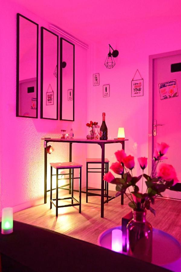 Luxe Sauna Privatif Et Grand Bain Jacuzzi A Deux A Biscarosse Plage Pour Nuit Romantique Avec Decoration Led Et Bougies 비스카로세 외부 사진