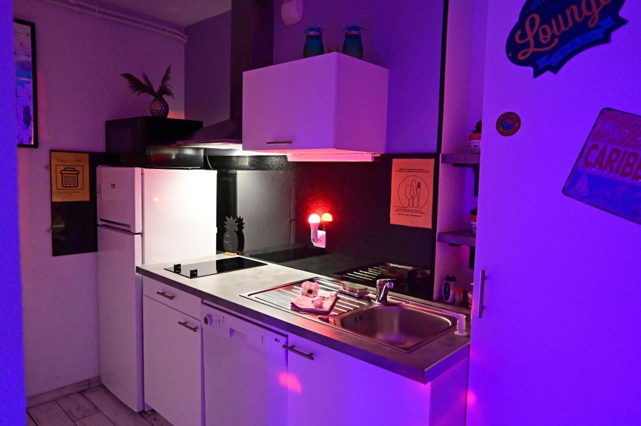 Luxe Sauna Privatif Et Grand Bain Jacuzzi A Deux A Biscarosse Plage Pour Nuit Romantique Avec Decoration Led Et Bougies 비스카로세 외부 사진